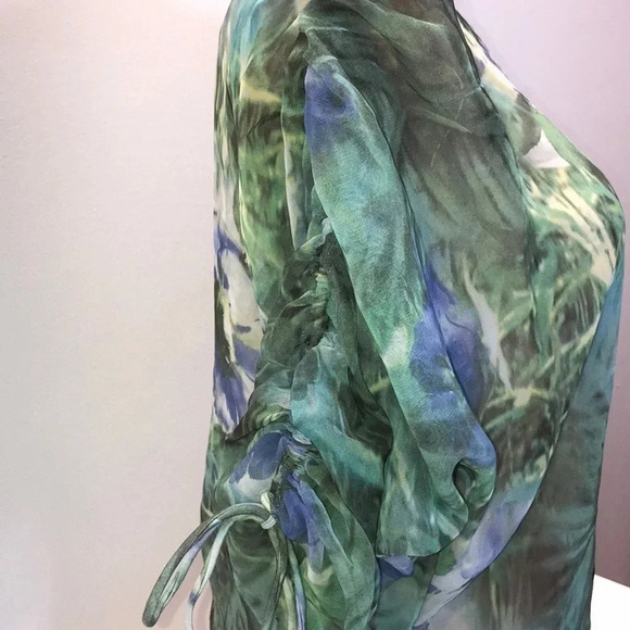 Agua Esmeralda Size Medium Floral Top. Scrunch Sleeve Style. Made in Italy. New - Picture 3 of 5